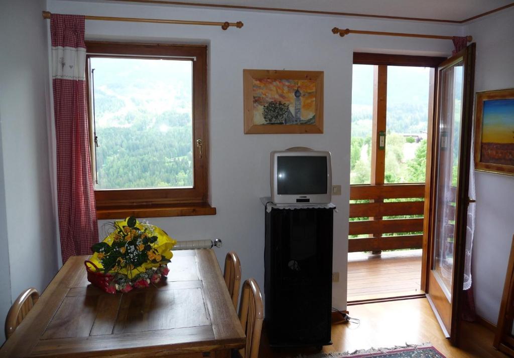 Cavalese Luxury Mountain And Sky Apartment Ruang foto